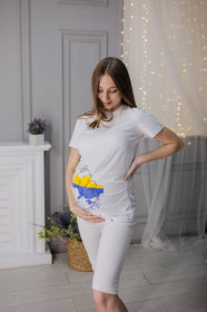 Шорти Шорты ^/--/^ B 0002 Комплект білі велосипедки в рубчик і футболка з патріотичним принтом для вагітних S ^_^^^ B 0002 Комплект белые велосипедки в рубчик и футболка с патриотическим принтом для беременных S - фото фото фото