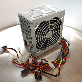 Блоки живлення Блоки питания ^/--/^ Б/В Блок живлення 450 /--/ W ASUS model: ATX-450 /--/ D /120 /--/ FAN / ATX:24 / CPU:4 /--/ pin / Sata:2 / Molex:3 / PCI:6 /--/ pin  код Б /--/ 49 ^_^^^ Б/У Блок питания ASUS model: ATX-450 /--/ D/450 /--/ W/120 /--/ FAN код Б /--/ 49 - фото фото фото