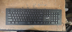 Клавіатури Клавиатуры ^/--/^ Беспроводная клавиатура Genius SlimStar 8008 № 232407100 ^_^^^ Бездротова клавіатура Genius SlimStar 8008 No 232407100 - фото фото фото