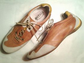 Кросівки Кроссовки ^/--/^ 39= Интересные, мягенькие кожаные кроссовки FUN &amp; cO! Натуральная кожа* // ^_^^^ 39 = Цікаві, м'які шкіряні кросівки FUN &amp; cO! Натуральна шкіра // - фото фото фото