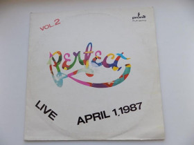 Платівки Пластинки ^/--/^ Виниловая пластинка Perfect Live April Производство Pronit ^_^^^ Perfect Live April Виробництво Pronit - фото фото фото