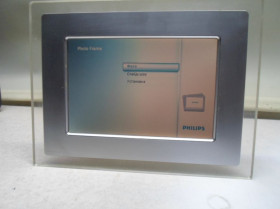 Фоторамки, фотоальбоми Фоторамки, фотоальбомы ^/--/^ Цифрова фоторамка Philips Digital Photo display 9 /--/ FF /--/ 2, 9 дюймів. ^_^^^ Цифровая фоторамка Philips Digital Photo display 9 /--/ FF /--/ 2, 9 дюймов. - фото фото фото
