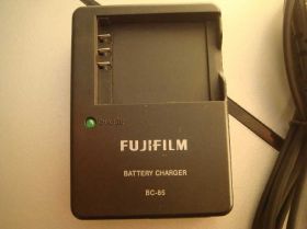 Інше Другое ^/--/^ Зарядное устройство FUJIFILM BC-85 для NP-85. ^_^^^ Зарядний пристрій FUJIFILM BC-85 для NP-85 - фото фото фото