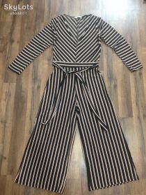 Комбінезони Комбинезоны ^/--/^ Комбинезон жен. Pull and Bear  (кюлоты),р.М,Португалия ^_^^^ Комбінезон дружин. Pull and Bear (кюлоти) М, Португалія - фото фото фото