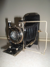 Вінтажні фотоапарати Винтажные фотоаппараты ^/--/^ Фотоапарат. Фотокамера Zeiss Ikon Icarette 551/2. 1930 рік. ^_^^^ Фотоаппарат. Zeiss Ikon Icarette 551/2. 1930 год. - фото фото фото