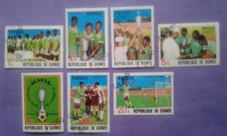 Спорт Спорт ^/--/^ Гвинея 1979 спорт футбол Mi 858-864 ^_^^^ Гвінея 1979 спорт футбол Mi 858-864 - фото фото фото