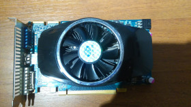 Відеокарти Видеокарты ^/--/^ Видеокарта AMD HD 6750 ^_^^^ Відеокарта AMD HD 6750 - фото фото фото