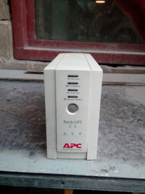 UPS, ИБП UPS, ИБП ^/--/^ ИБП Бесперебойник UPS 650 VA / ВА APC Back-UPS CS BK /--/ 650 /--/ EI № 261205109 ^_^^^ ІБП Безперебійник UPS 650 VA / ВА APC Back-UPS CS BK /--/ 650 /--/ EI No 261205109 - фото фото фото