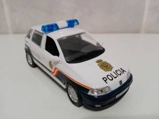: Закордонні : Зарубежные ^/--/^ 1/43 FIAT PUNTO Policia. Cararama. - фото фото фото