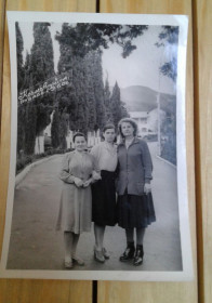 Листи, фото Письма, фото ^/--/^ Фото Крым Алушта 3 девушки 1960 год ^_^^^ Фото Крим Алушта 3 дівчата 1960 - фото фото фото