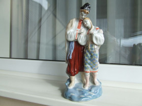 Статуетки, Скульптури, Фігурки, Фарфор Статуэтки, Скульптуры, Фигурки, Фарфор ^/--/^ Фарфор Влюбленные раз. 28 х /--/ 13 см 1970 гг. СССР поллоне ЗХК . ^_^^^ Закохані раз. 28 х /--/ 13 см 1970 рр. СРСР поллоне ЗХК. - фото фото фото