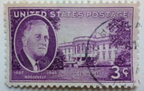 Північна Америка Северная Америка ^/--/^ США 1945 Франклин Рузвельт, 3 /--/ с., гашеная ^_^^^ США 1945 Франклін Рузвельт, 3 /--/ с., гашена - фото фото фото