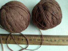 Пряжа Пряжа ^/--/^ Пряжа нитки  ШЕРСТЬ  цвет беж  общий вес 80 грамм   For Hand Made,  рукоделия, поделок ^_^^^ Пряжа нитки Шерсть колір біж 2 відтінку загальна вага 510 грам For Hand Made, рукоділля, виробок - фото фото фото