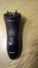 Електробритви Электробритвы ^/--/^ БРИТВА PHILIPS  PT 711  149 ГРИВЕН ^_^^^ Битва PHILIPS PT 711 149 ГРИВЕН - фото фото фото