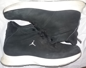 Чоботи, черевики Сапоги, ботинки ^/--/^ ЧЕРНЫЕ ботинки типа AIR JORDAN NIKE с подкладкой МЕХ ЗИМА ^_^^^ Чорні черевики типу AIR JORDAN NIKE з підкладкою МЕХ ЗІМА - фото фото фото