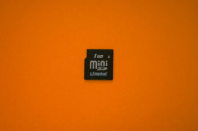 Карти пам'яті Карты памяти ^/--/^ Карта памяти ПРОВЕРЕННЫЕ MiniSD 1 GB Kingston Japan Nokia 6270 6288 n /--/ 73 ^_^^^ MiniSD 1 GB Kingston Japan Nokia 6270 6288 n /--/ 73 - фото фото фото