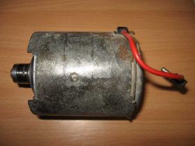 Реле Реле ^/--/^ Электродвигатель BOSCH DPA 12 /--/ V 0130108012 ^_^^^ Електродвигун BOSCH DPA 12 /--/ V 0130108012 - фото фото фото
