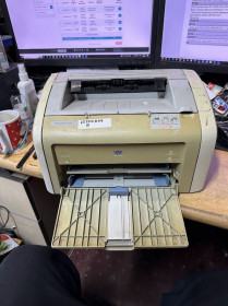 Принтери Принтеры ^/--/^ Лазерный принтер HP LaserJet 1020 с картриджем № 252210904 ^_^^^ Лазерний принтер HP LaserJet 1020 з картриджем No 252210904 - фото фото фото