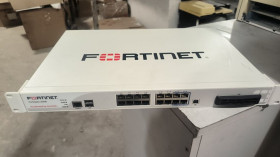 Маршрутизатори Маршрутизаторы ^/--/^ Мережевий екран Fortinet FG-200 /--/ B ^_^^^ Сетевой экран Fortinet FG-200 /--/ B - фото фото фото