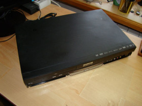 DVD-Плеери, приставки Smart TV DVD-Плееры, приставки Smart TV ^/--/^ Видеоплейер пишущий DVD Digital Video Recorder Thomson Scenium DTH 8654 /--/ E; HDD - 250 Gb. ^_^^^ Відеоплейер, що пише DVD Digital Video Recorder Thomson Scenium DTH 8654 /--/ E; HDD - 250 Gb. - фото фото фото