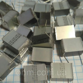 Конденсатори Конденсаторы ^/--/^ Конденсатор металопленочный 6,8 uf  мкф 100 /--/ В audio ^_^^^ Конденсатор металоплівковий 6,8 uf мкф 100 /--/ В audio - фото фото фото