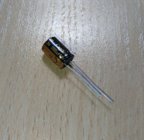 Конденсатори Конденсаторы ^/--/^ Конденсатор електролітичний CapXon 1000 /--/ uf 6.3 /--/ v 105 /--/ c LOW ESR 8 /--/ x /--/ 12 /--/ мм ^_^^^ Конденсатор электролитический CapXon 1000 /--/ uf 6.3 /--/ v 105 /--/ c LOW ESR 8 /--/ x /--/ 12 /--/ мм - фото фото фото