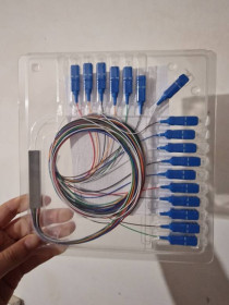 Витратні матеріали Расходные материалы ^/--/^ Спліттер оптичний PLC Coupler PLC-1 /--/ x /--/ 16-split-0-SC/UPC-0.9 /--/ mm ^_^^^ Сплиттер оптический PLC Coupler PLC-1 /--/ x /--/ 16-split-0-SC/UPC-0.9 /--/ mm - фото фото фото