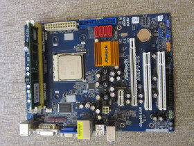 Материнські плати Материнские платы ^/--/^ AsRock N /--/ 68 /--/ PV-GS Socket AM /--/ 2+ проц+память ^_^^^ AsRock N /--/ 68 /--/ PV-GS Socket AM /--/ 2+ проц+пам'ять - фото фото фото