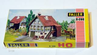 H H ^/--/^ Строение домик  280 FALLER Германия В коробке  Новый Не собранный ^_^^^ Будівля будиночок 280 FALLER Німеччина У коробці Новий Не зібраний - фото фото фото