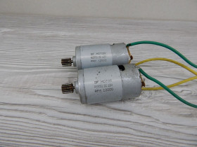 Велосипеди Велосипеды ^/--/^ SF Motor RS /--/ 550 DC /--/ 12 /--/ V RPM 12000 для детского электромобиля  (или квадроцикла) ^_^^^ SF Motor RS /--/ 550 DC /--/ 12 /--/ V RPM 12000 - фото фото фото