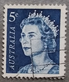 Історія та особистості История и личности ^/--/^ Австралия 1967 г - Королева Елизавета II, гаш, 2 шт  (см.фото) ^_^^^ 1967 — Королева Єлизавета II, гаш - фото фото фото