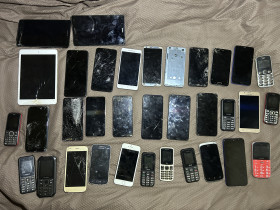 Інші моделі Другие модели ^/--/^ Мегалот смартфонів 31 шт та 3 шт планшети з 1 грн без резерву. Читайте опис! ^_^^^ Мегалот смартфонов 31 шт и 3 шт планшета с 1 грн без резерва. Читайте описание! - фото фото фото