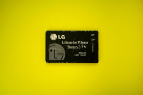 Акумулятори Аккумуляторы ^/--/^ Аккумулятор акб Оригинал LG LGIP-330 /--/ GP   (900 mAh) LG KF /--/ 300, KF /--/ 240, KF /--/ 330, KS /--/ 360, KT /--/ 520, KM /--/ 380, KM /--/ 500 ^_^^^ Акумулятор акб Оригінал LG LGIP-330 /--/ GP (900 mAh) LG KF /--/ 300, KF /--/ 240, KF /--/ 330, KS /--/ 360, KT /--/ 520, KM /--/ 380, KM /--/ 500 - фото фото фото