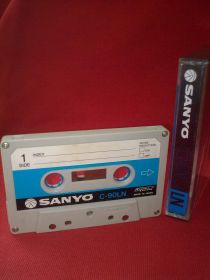 Касети Кассеты ^/--/^ Аудиокассета SANYO C-90 /--/ LN  JAPAN 1978 год ^_^^^ Аудіокасета SANYO C-90 /--/ LN JAPAN 1978 - фото фото фото