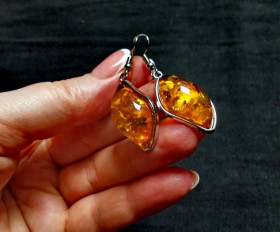 Сережки Серьги ^/--/^ Серьги новые янтарь искусственный бижутерия ^_^^^ Сережки нові бурштин штучний біжутерія - фото фото фото
