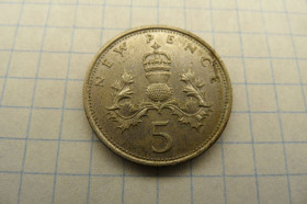 Єлизавета II (після ) Елизавета II (после ) ^/--/^ Великобритания 5 новых пенсов, 1970 г. ^_^^^ Велика Британія 5 нових пенсів, 1970 - фото фото фото