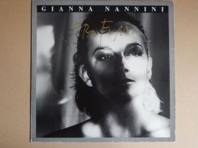 Платівки Пластинки ^/--/^ Gianna Nannini ‎– Profumo   (Metronome ‎– 829 711-1, Germany) insert EX+/EX+ ^_^^^ Gianna Nannini – Profumo (Metronome – 829 711-1, Germany) insert EX+/EX+ - фото фото фото