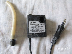 Риби і рептилії Рыбы и рептилии ^/--/^ Jebo AP-333 погружний насос для малих акваріумів та декоративних фонтанчиків ^_^^^ Jebo AP-333 погружный насос для малых аквариумов и декоративных фонтанчиков - фото фото фото
