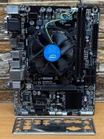 Материнські плати Материнские платы ^/--/^ Комплект INTEL на DDR /--/ 4 s /--/ 1151 : Проц INTEL CORE I /--/ 3-6100 ( 2 ЯДРА / 4 ПОТОКА по 3.7 Ghz)+ Плата GIGABY - фото фото фото