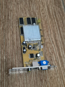 Відеокарти Видеокарты ^/--/^ Видеокарта Palit GeForce 4 MX /--/ 440 8 /--/ X 64 /--/ mb DDR - фото фото фото