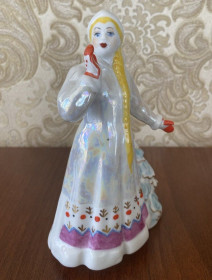 Статуетки, Скульптури, Фігурки, Фарфор Статуэтки, Скульптуры, Фигурки, Фарфор ^/--/^ Статуэтка &amp;quot;Снегурочка&amp;quot; 14,5 см Малышева Дулево ^_^^^ Статуетка &amp;quot;Снігурочка &amp;quot; 14,5 см Малишева Дулево - фото фото фото
