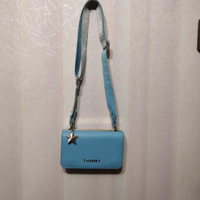 Сумки Сумки ^/--/^ Маленькая фирменная сумочка Tommy Hilfiger ^_^^^ Маленька фірмова сумочка Tommy Hilfiger - фото фото фото