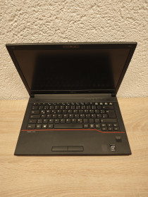 Fujitsu Fujitsu ^/--/^ Ноутбук 15.6&amp;quot; Fujitsu Intel Core i /--/ 5 4210 /--/ M/DDR /--/ 3 4 /--/ Gb/HDD 320 /--/ Gb/Intel - фото фото фото