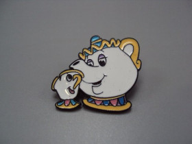 Інше Другое ^/--/^ Значок пін мультфільм Walt Disney Красуня і чудовисько Місіс Потс і Чіп чашка знак брошка №18477 ^_^^^ Значок пен мультфильм Walt Disney Красавица и чудовище Миссис Потс и Чип чашка знак брошка No /--/ 18477 - фото фото фото