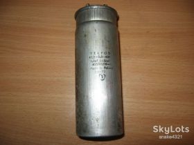 Конденсатори Конденсаторы ^/--/^ Пусковой конденсатор  3,8 /--/ мкф*400 /--/ В ^_^^^ Пусковий конденсатор 3,8 /--/ мкф*400 /--/ В - фото фото фото