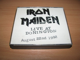 Музичні диски Музыкальные диски ^/--/^ IRON MAIDEN - Live At Donington    (1993 EMI 2 /--/ CD SET,1 /--/ st press UK) ^_^^^ IRON MAIDEN - Live At Donington (1993 EMI 2 /--/ CD SET,1 /--/ st press UK) - фото фото фото